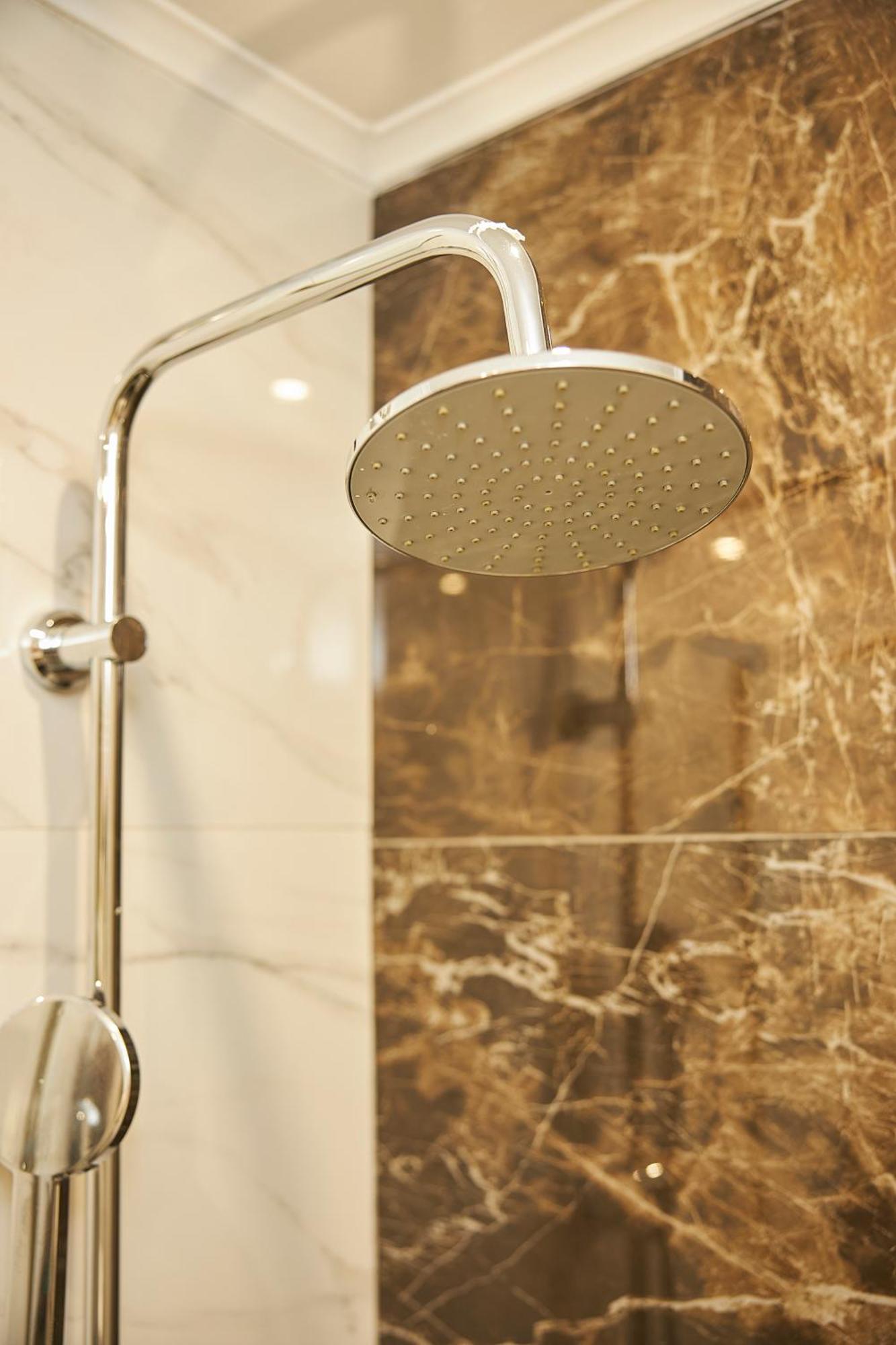 Marble Shine Apartment Near The City Center By Binobi! テッサロニキ エクステリア 写真